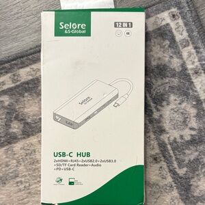 Selore USB-C Hub 12 in 1